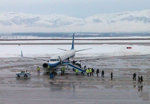 伊宁(那拉提)机场积极应对强降雪天气