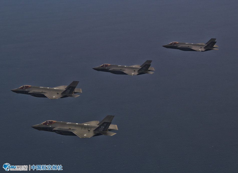 f35a联合攻击机四机编队空中比翼齐飞