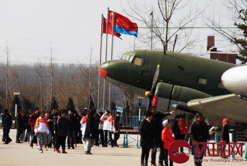 中国空军博物馆春节期间接待2万人次参观