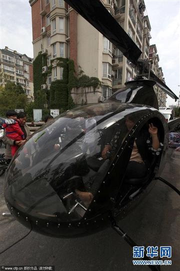 江苏男子从国外购进6架私人直升机国内出售