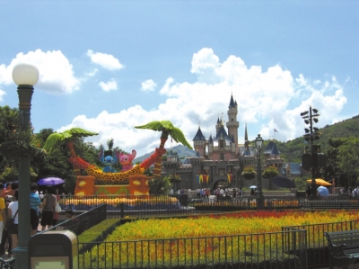 10月1日实施旅游法新政 促十一线路明显涨价