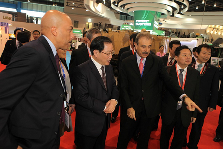 中国商飞公司参加2012新加坡航展