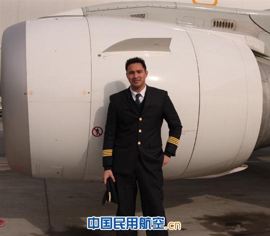 天津航空外籍飞行员罗密欧 天津航空外籍飞行员罗密欧