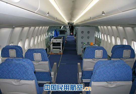 苏霍伊superjet 100支线飞机客舱