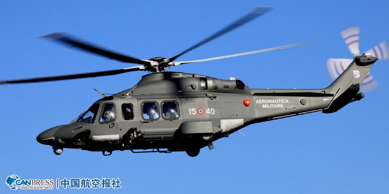 意大利空军接收首架hh-139a搜救直升机