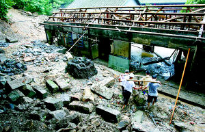 重庆渣滓洞再受灾暂停开放 山洪涌进 刑讯室 (