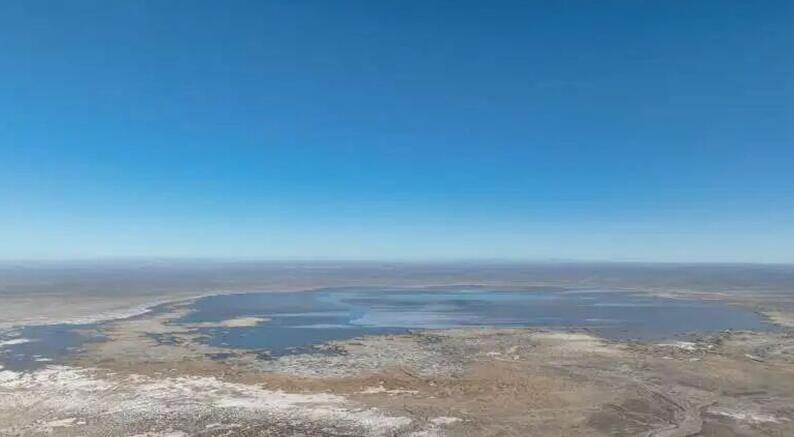 连续21年不干涸的清澈淤泥湖——复兴河西走廊母