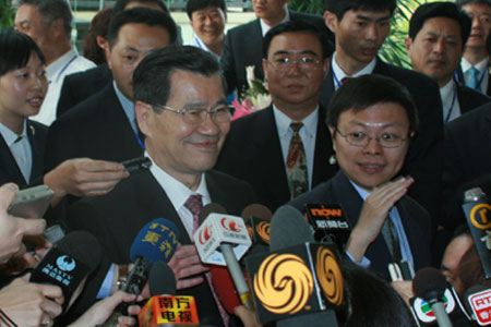 ����������ͼ��ͬ�µִﲩ�������ؾƵ�