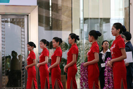 博鳌亚洲论坛迎宾小姐风姿