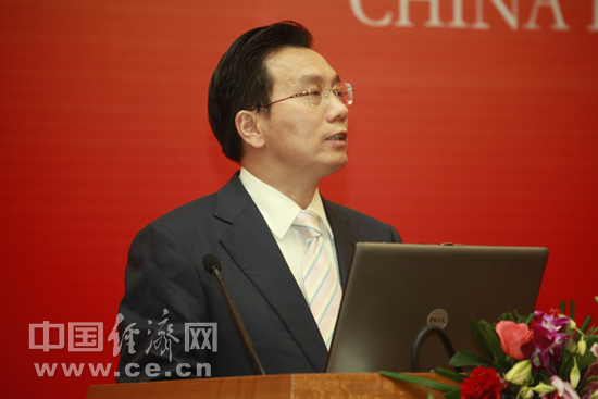 上海红星美凯龙集团公司董事长 车建新