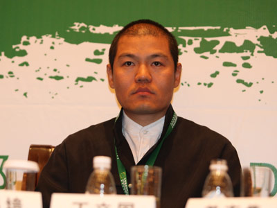 德龙董事长_阿兰·德龙