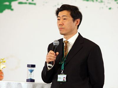 �������ɫ��չӦ������Ϊ�й�����