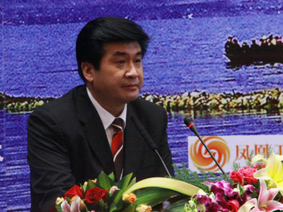 中共大理州委副书记,州政府州长何金平(图片来源:新浪财经 梁斌 摄)