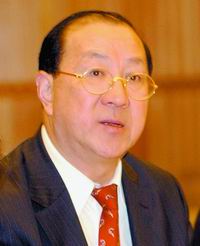 金人庆:汇改不会听随他人指挥