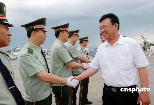 黑龙江消防部队跨国灭火演练官兵出征(图)