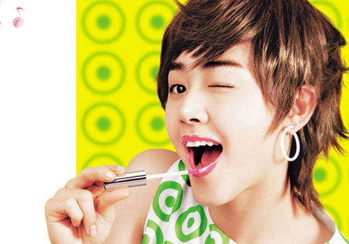 明星们抛媚眼大比拼(图)