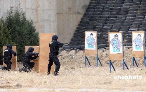 ʮһ��ʮ���գ����������ر����֧�ӽ���ץ�����ѻ����ؼݵȶ������������չʾ������֧����ķ����רҵ�ӡ�