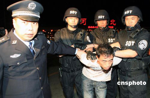  5��11�գ����������ɹ�����һ���ش������ʰ������ʱ��ɹ���ȣ�4�����������˷ֱ��ڱ���������ȫ��������������������β�ͱ�Ѻ��ر�����