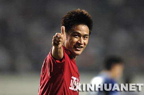 长春亚泰夺得中超联赛冠军(组图)