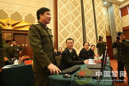 沈阳军区公开征50名女兵 形象才艺须俱佳(组图