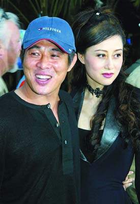 李连杰畅谈与波霸妻子利智相恋18年(图)