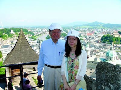 杨振宁翁帆夫妇新书中合影集(组图)