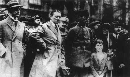 11月8日-历史上的今天(图)