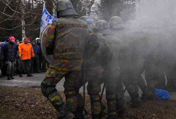 泥泞之雪:2007年北约成员国冬季军演美图荟萃