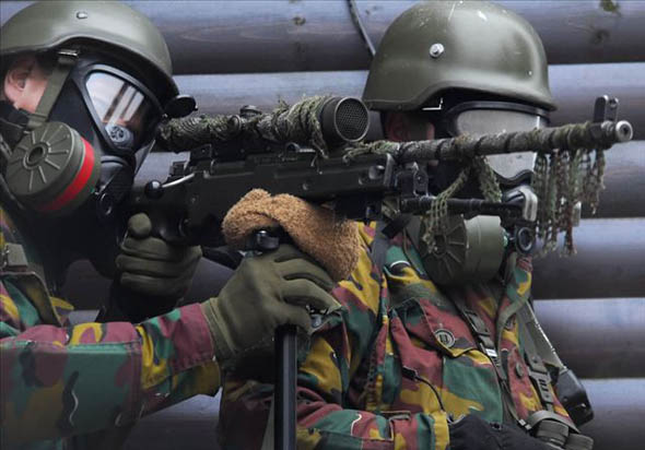 泥泞之雪:2007年北约成员国冬季军演美图荟萃