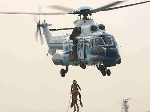 为什么今天江苏东海上午天上有直升飞机飞过?