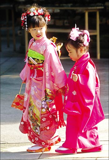 新京报:地球上 孩子们的故事(组图)