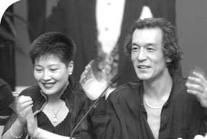 李咏和妻子哈文