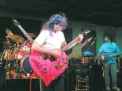 世界头号电吉他大师史蒂夫·范8月初献技北京