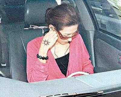 有阳光文身无阳光心情 张柏芝泰国度假归来(附