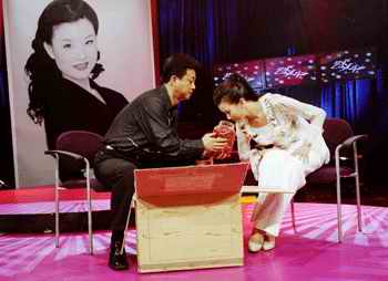 宋祖英朱军聊天先睹为快:没流泪 爱情排第4(图