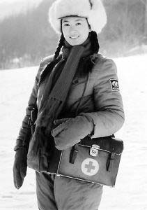 同学惊曝:张默还算幸运 童谣过得很惨(图)