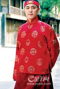 古装戏多皇帝多 看当红小生谁最有 帝王相 (图