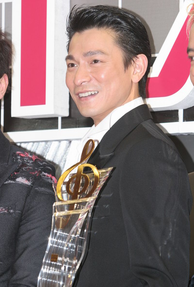 春晚歌舞类节目浮出水面 华仔与机器人同台