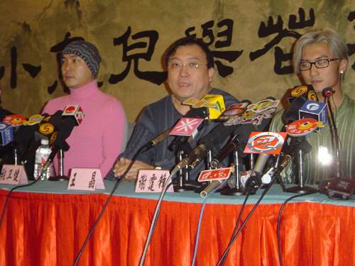 《小鱼儿》将上映 张卫健打人再成焦点(组图)