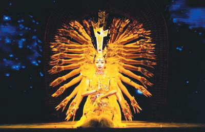 观众对 年夜饭 反响不错 鸡年春晚获好评不少(