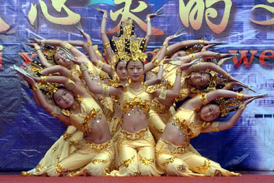 千手观音 残艺 保留节目 千锤百炼出精彩(图)