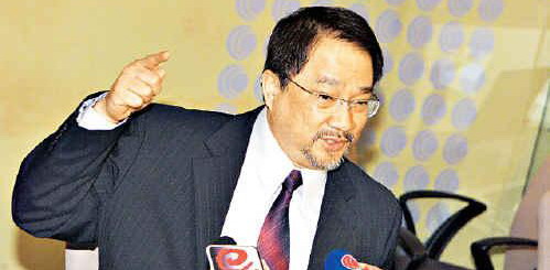 徐小明怒下战书 公开回应金像奖声明(图)