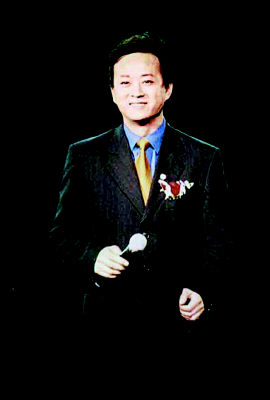 艺术人生 收视率跌一半 朱军怒斥没那事(图)