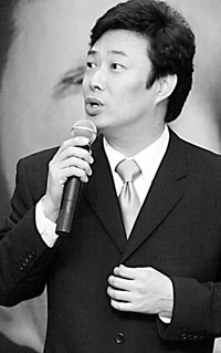 台湾歌手费玉清发新专辑 学杰伦有难度(图)