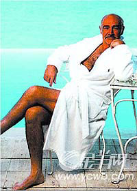 娱乐圈美色当道 男明星保持身材力争性感(组图