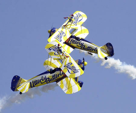 英国UBB空中杂技特技飞行表演队