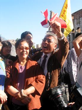 中国公民赴欧洲旅游首发团访问意大利(图)