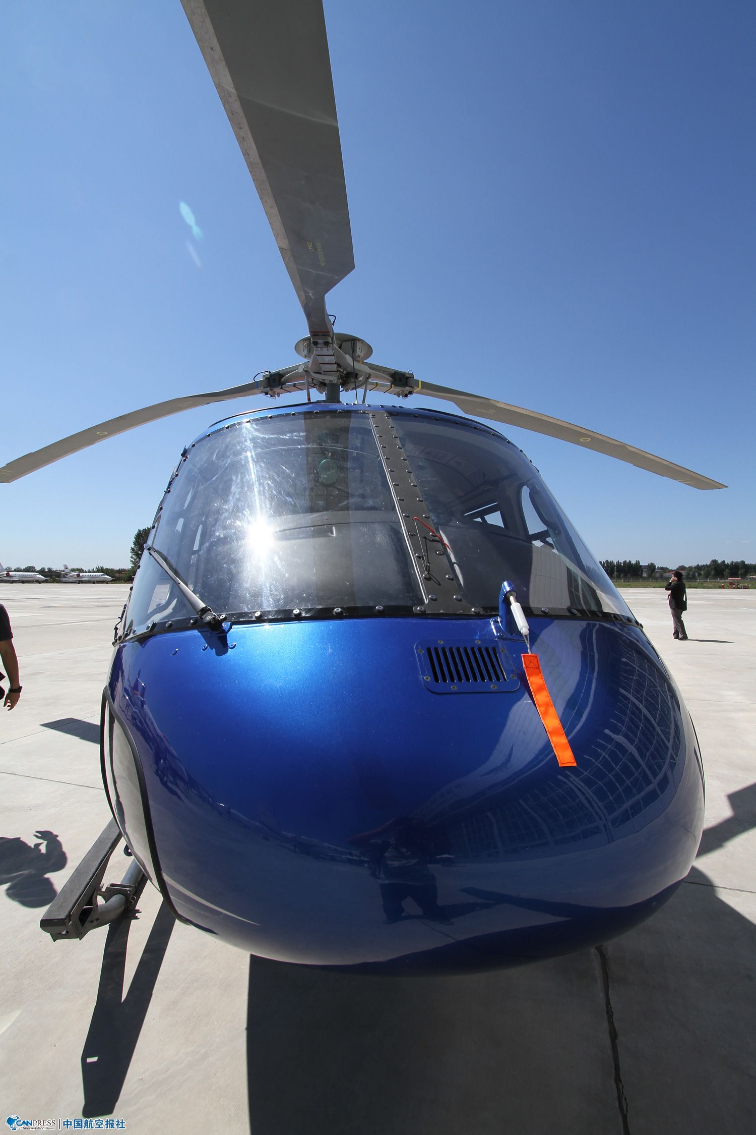 首直小松鼠直升机亮相cibas