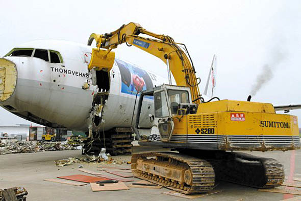 航空产业 > 正文    目前世界上从事飞机拆解工作的大多是废金属回收