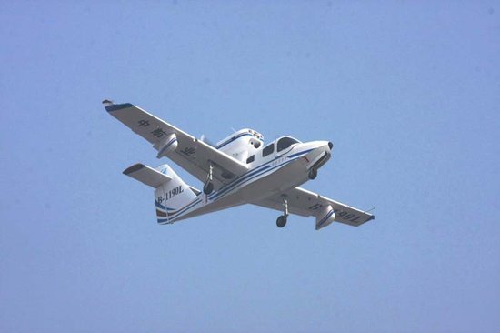 中国首款自主研发两栖飞机"海鸥300"首飞